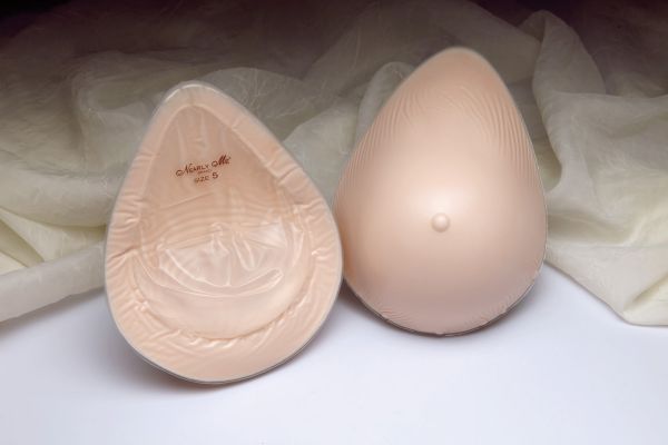 Style Nearly Me 365 -  Nearly Me Extra Lightweight Full Oval with Flowable Back Breast Form