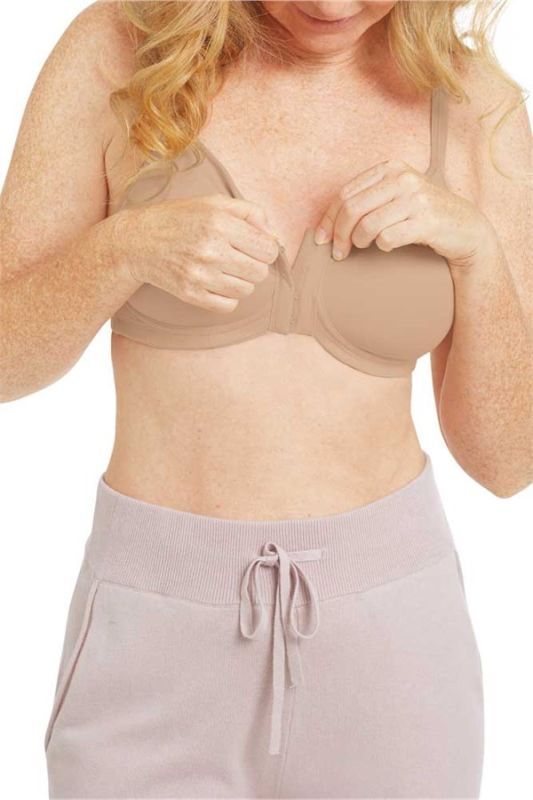 Amoena Mara Padded Wire-Free Front Closure Mastectomy Bra